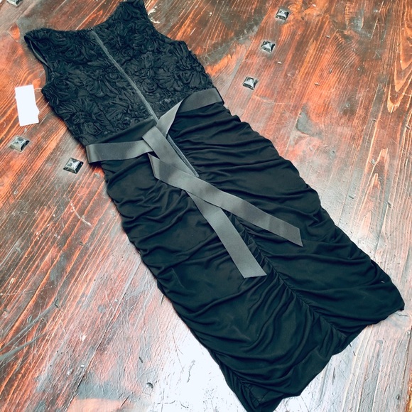 Rickie Freeman for Teri John Ribbon Ruched Dress - Picture 4 of 10